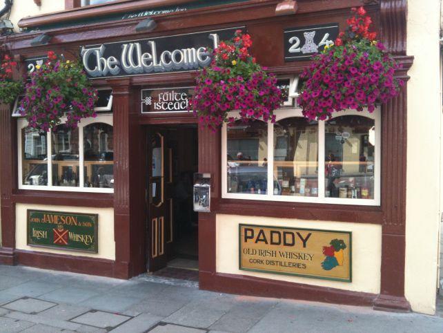 Creedons Traditional Irish Welcome Inn B&B Cork Exterior foto